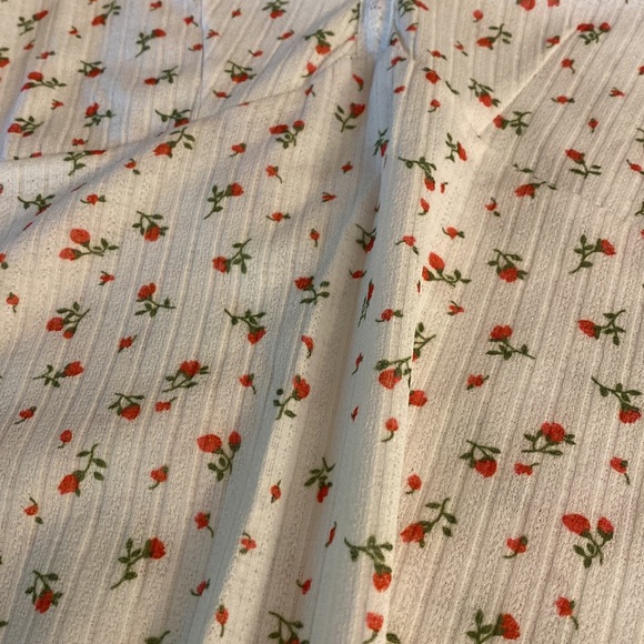 Rose Floral Onesie Top - Picture 2 of 8